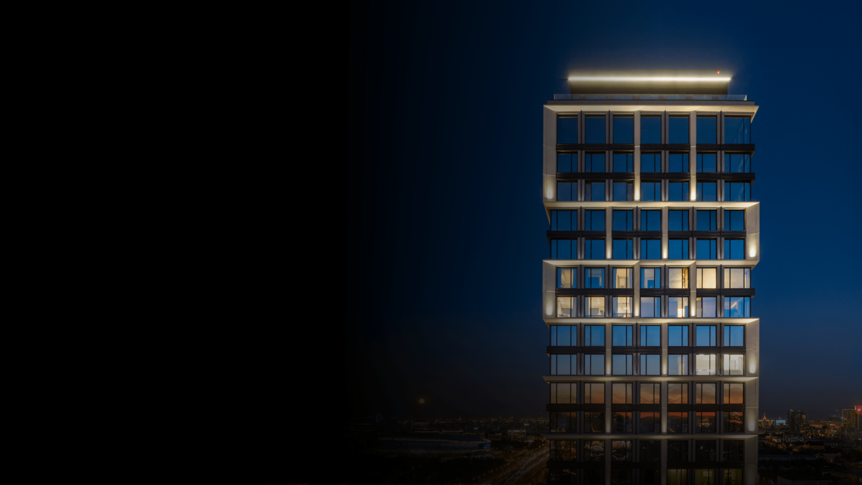 Жилая башня PRIME PARK вечером — фотография с сайта Prime Delivery